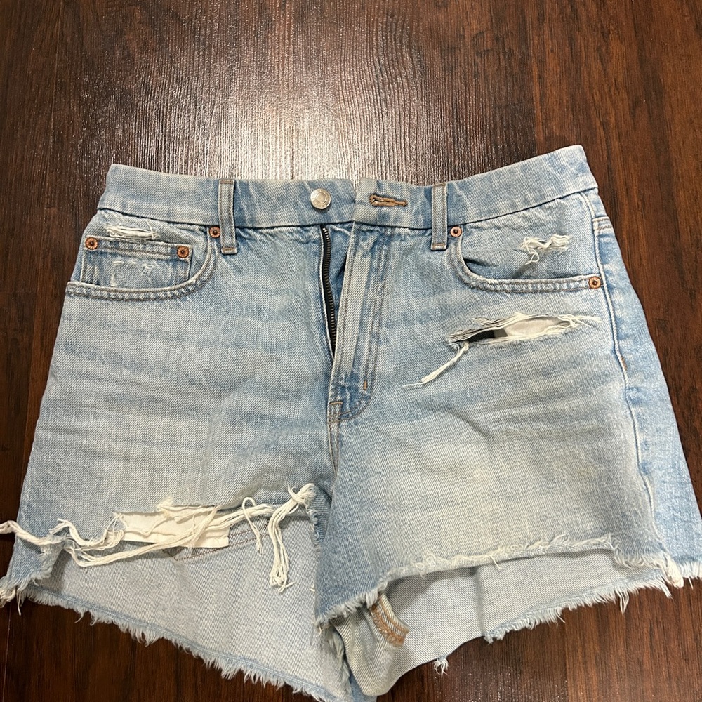 American Eagle Jean shorts - size 6!